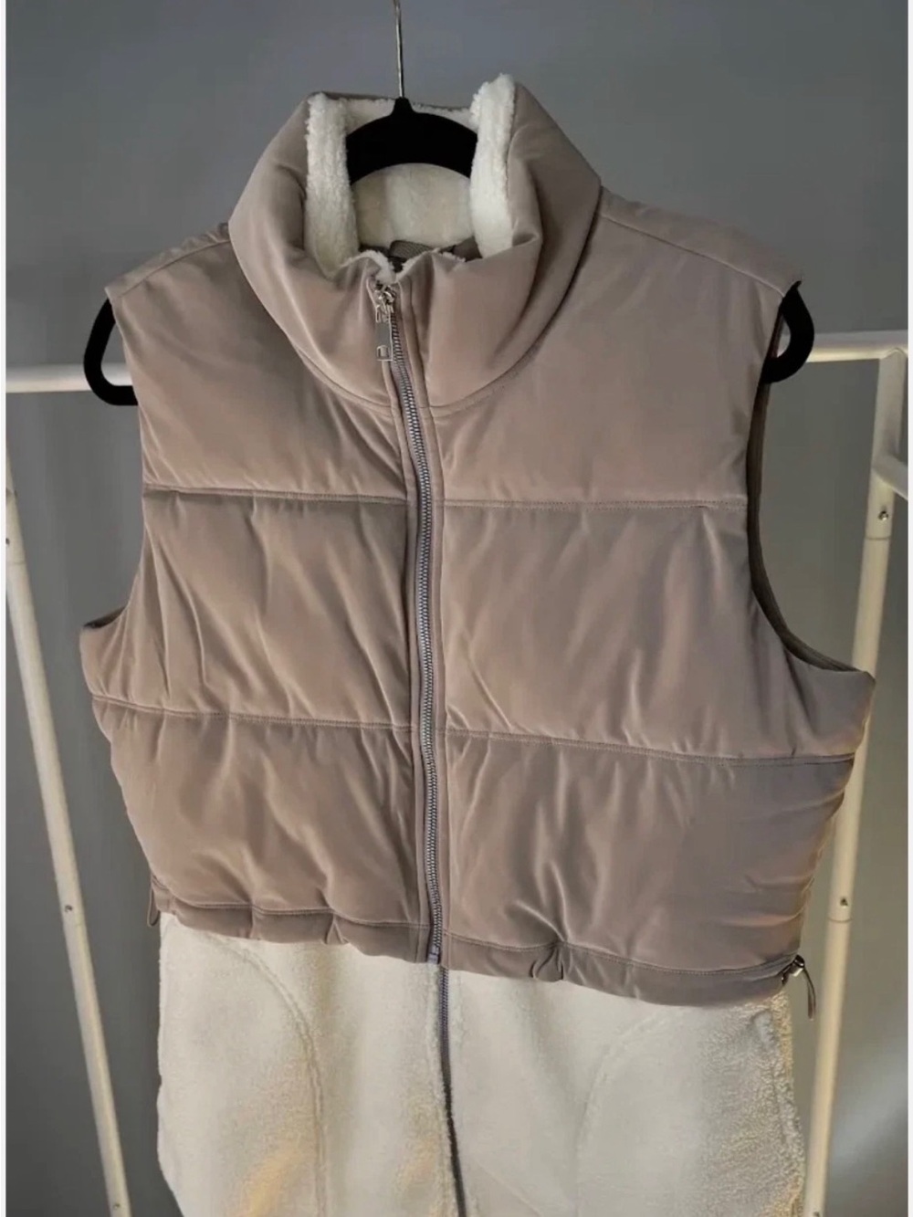 SPANX Two-in-One Velour Luxe Fleece Vest Driftwood Ivory 50729R NWT